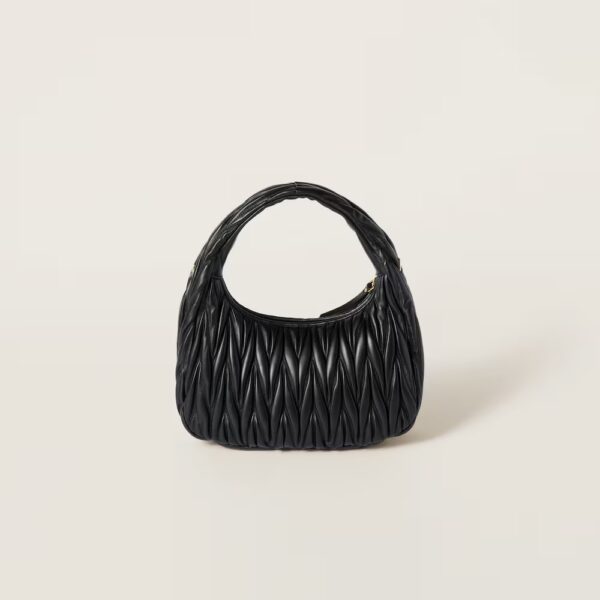 Wander Matelassé Medium Hobo Underarm Bag
