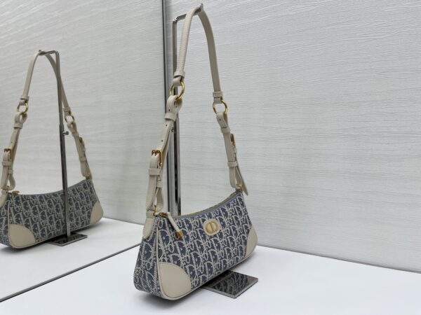 30 Montaigne Wanderlust Mini Handbag